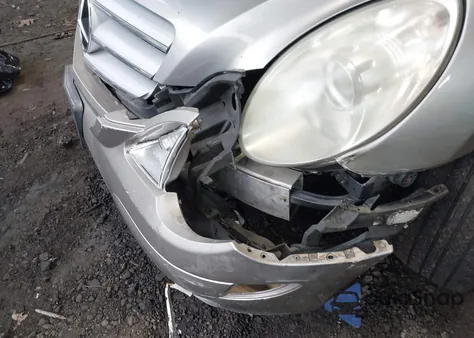 2007 Mercedes-Benz R 350 4Matic z USA, uszkodzony, nr VIN 4JGCB65E97A037627